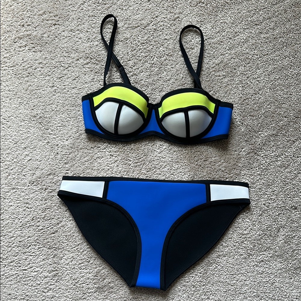 Triangl Swimwear Blue/Yellow/White Bikini XS Top, M Bottoms